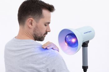 Синяя лампа для прогревания плеча