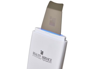 Ультразвуковий скрабер Beauty Service білий для чистки обличчя